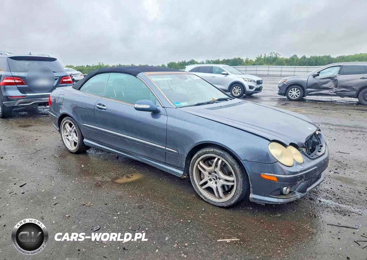 2008 Mercedes-Benz Clk 550 VIN:WDBTK72F48T091560 - 4