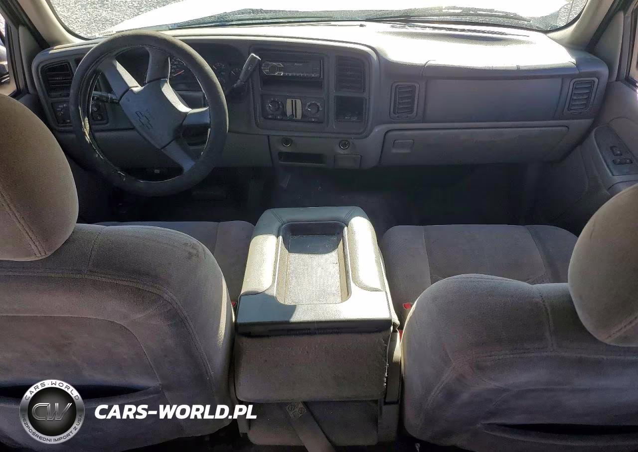 2004 Chevrolet Suburban C1500 VIN:1GNEC16T24J257981 - 8