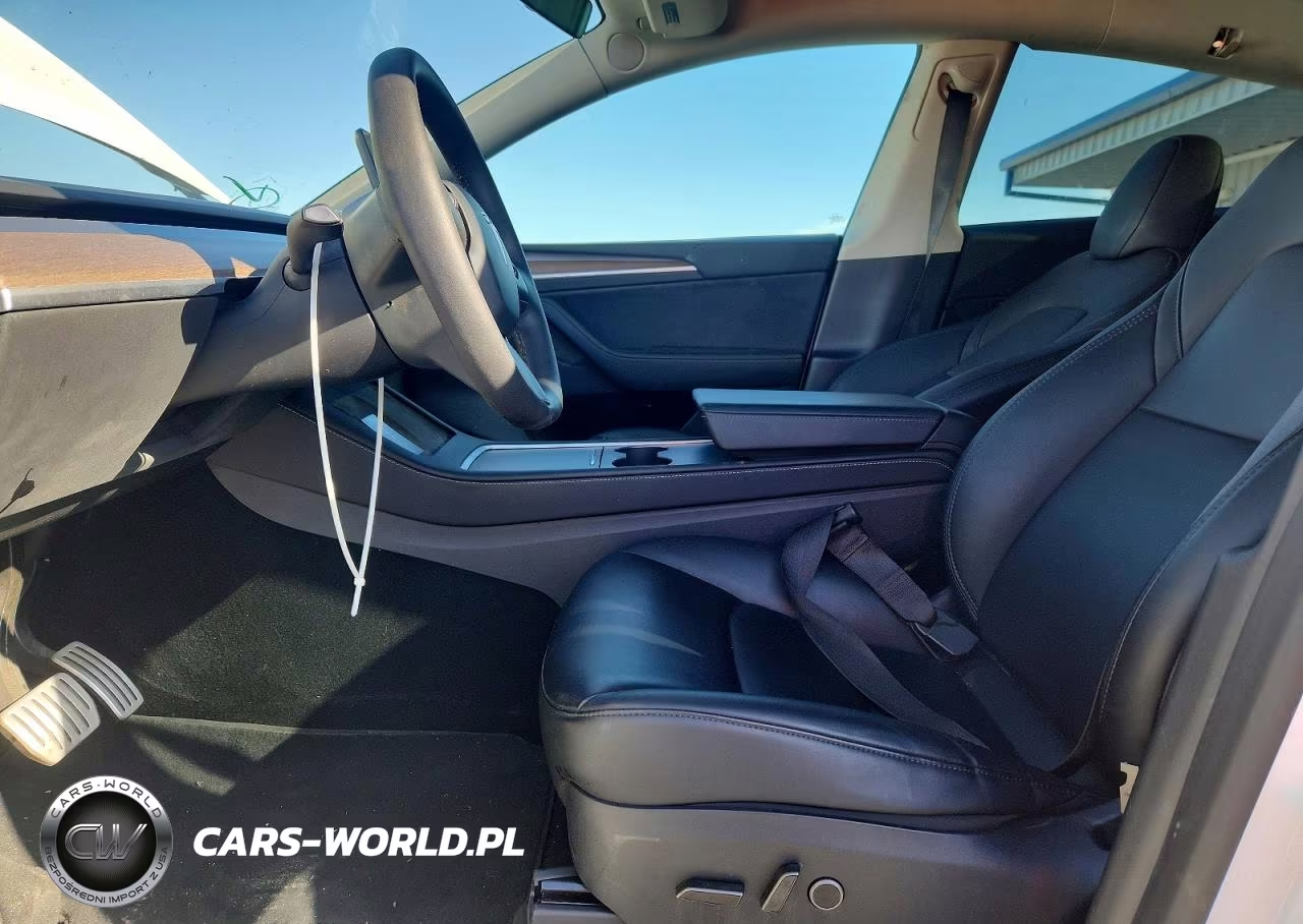 2025 Tesla Model Y VIN:7SAYGDEF4SF216539 - 7