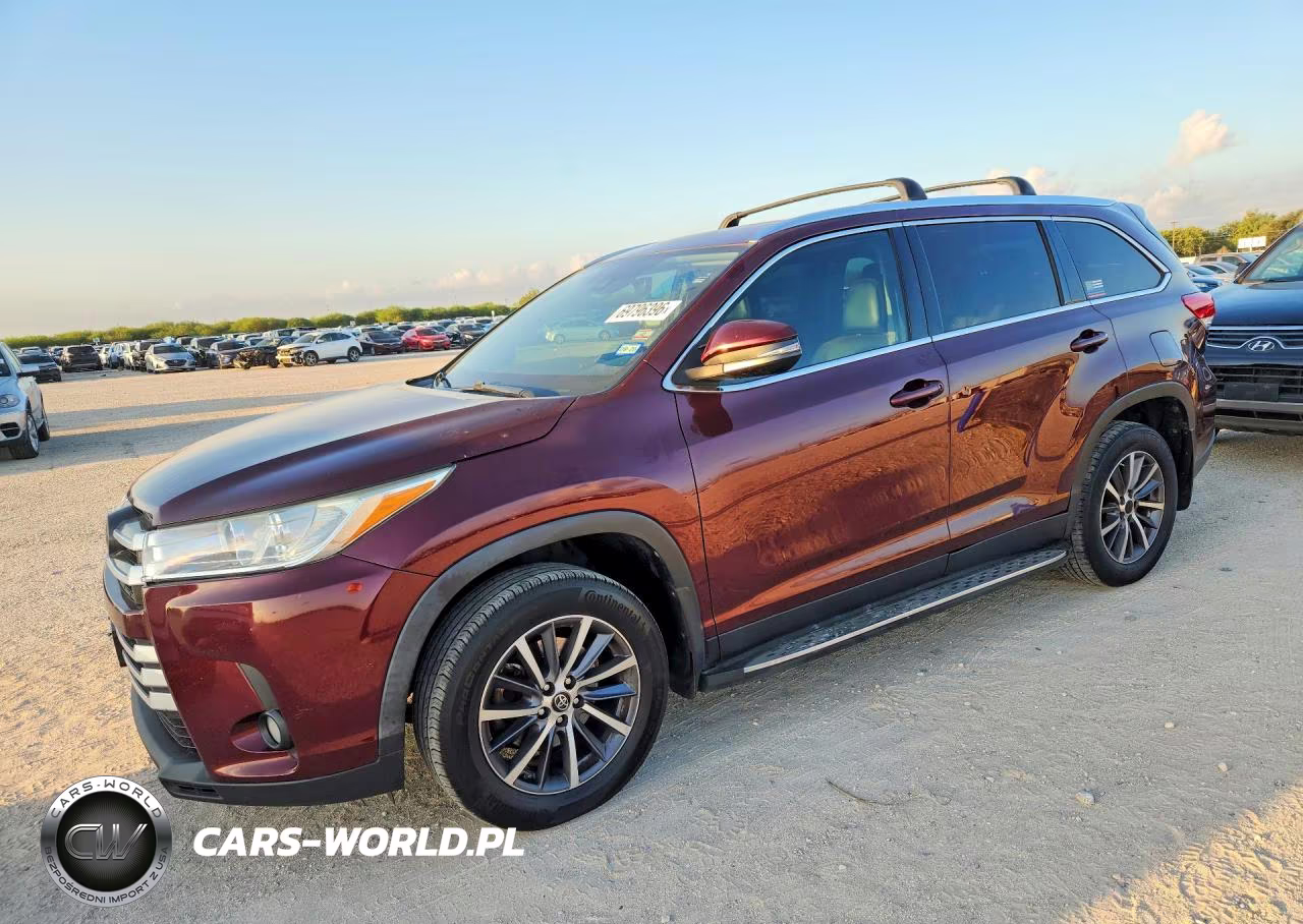 2019 Toyota Highlander Xle VIN:5TDKZRFH6KS298439 - 1