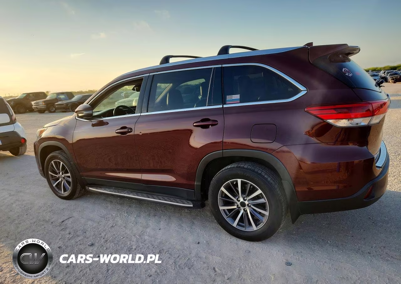 2019 Toyota Highlander Xle VIN:5TDKZRFH6KS298439 - 2