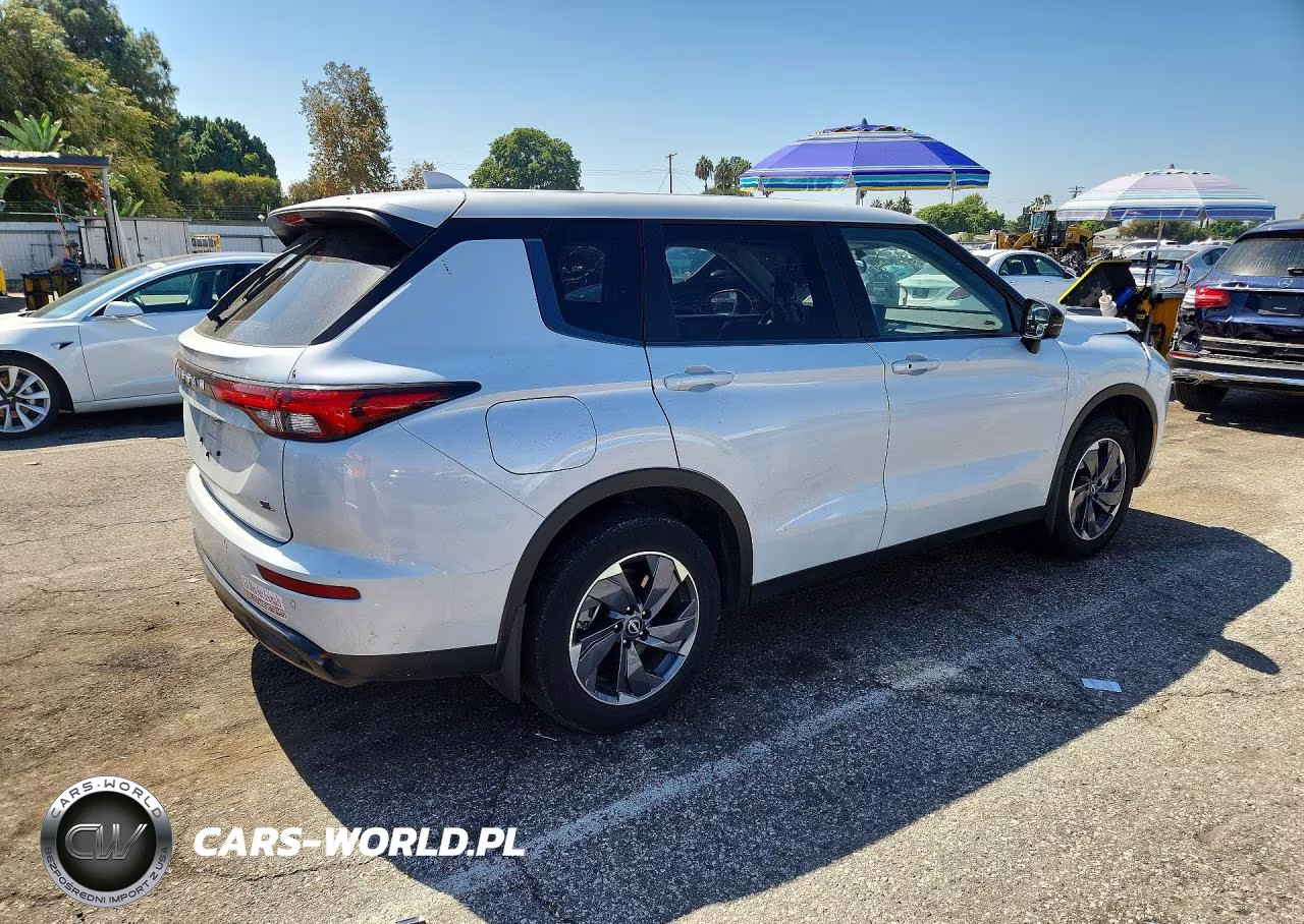 2026 Nissan Rogue Sl VIN:JA4T0LA97TZ028335 - 3