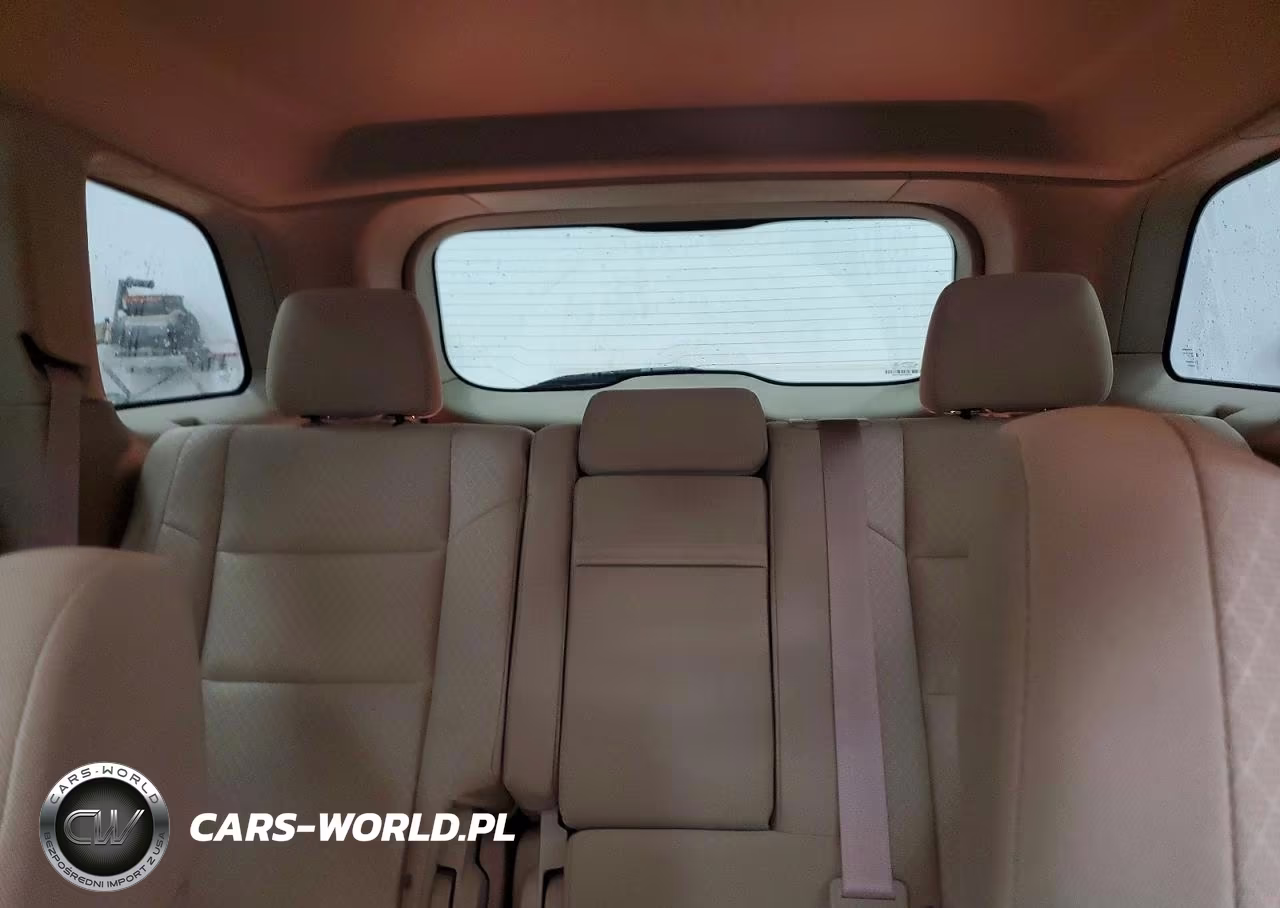 2018 Jeep Grand Cherokee Laredo VIN:1C4RJFAG0JC231015 - 10