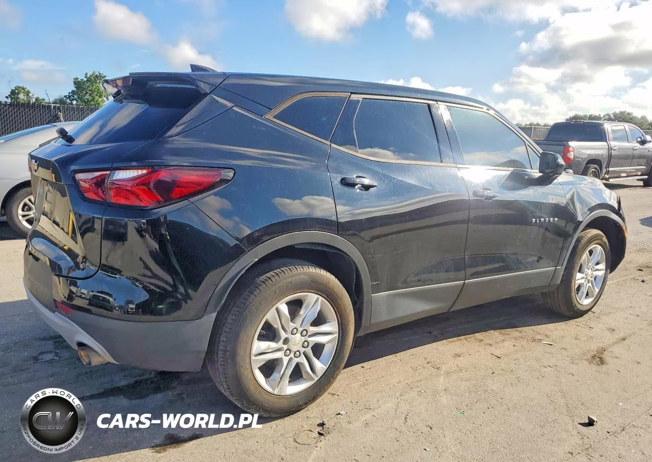 2020 Chevrolet Blazer 2Lt VIN:3GNKBCR41LS680828 - 3