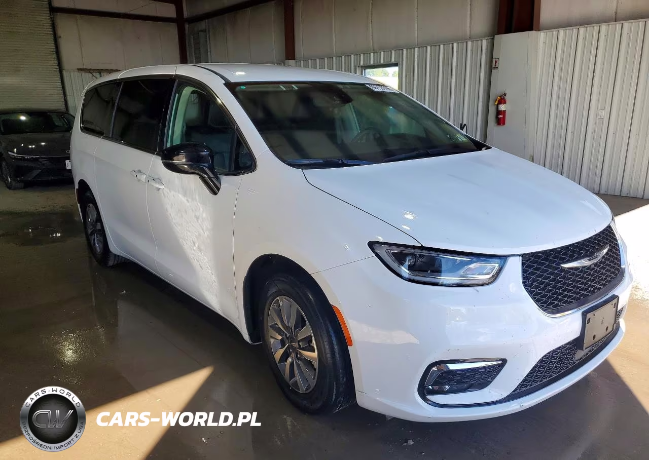 2024 Chrysler Pacifica Hybrid Select VIN:2C4RC1S75RR147139 - 4