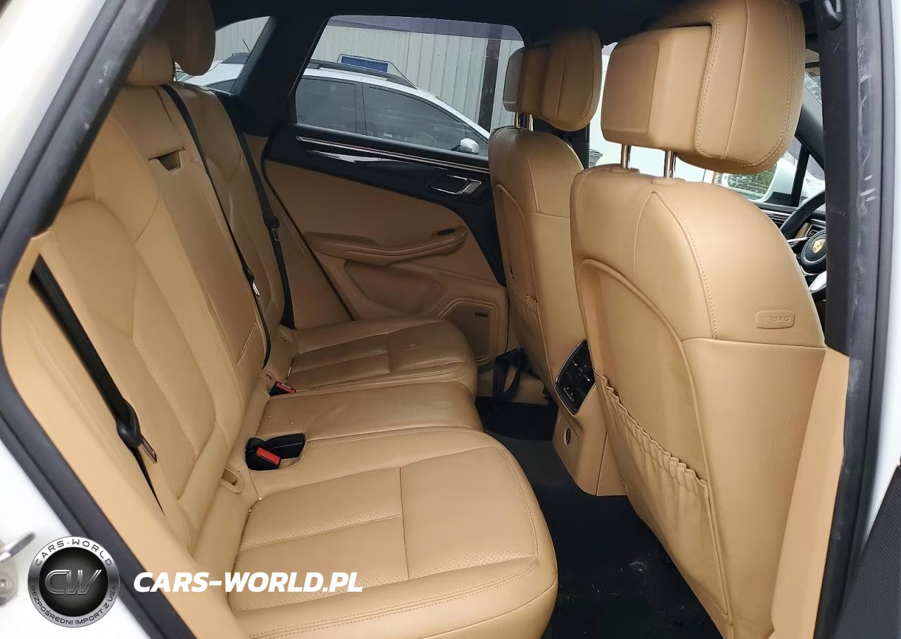 2018 Porsche Macan VIN:WP1AA2A57JLB00912 - 11