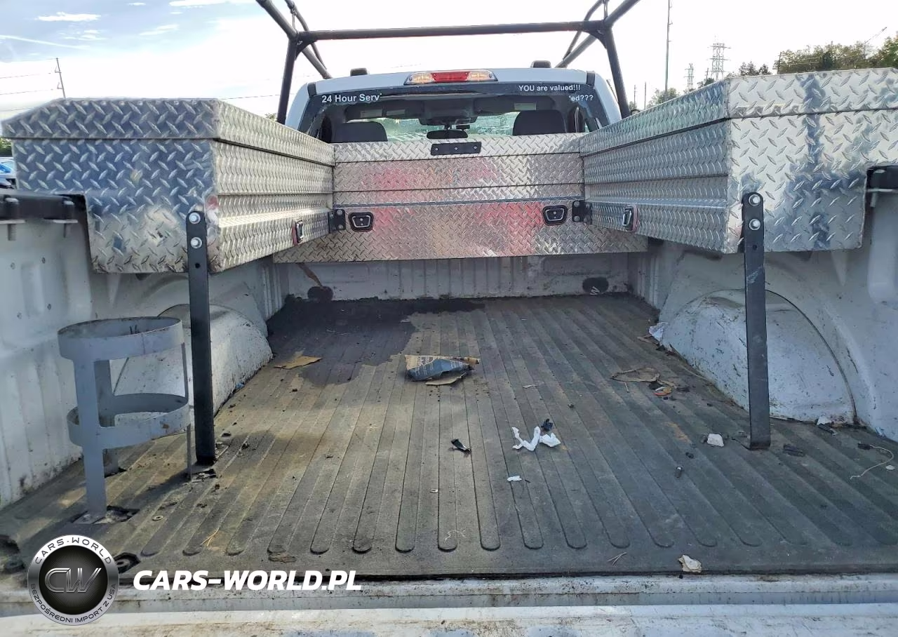 2023 Ford F150 VIN:1FTNF1E58PKD87944 - 10