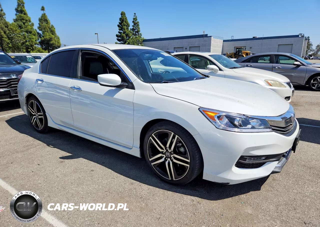 2017 Honda Accord Sport VIN:1HGCR2F52HA269352 - 4