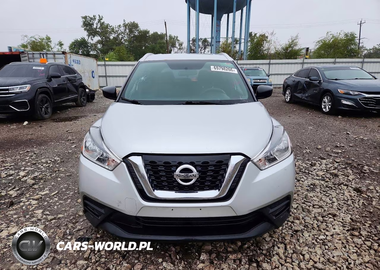 2018 Nissan Kicks S VIN:3N1CP5CU2JL497502 - 5
