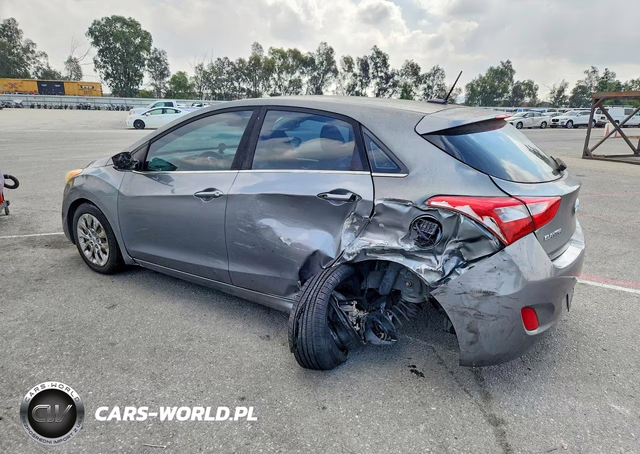 2017 Hyundai Elantra Gt Base VIN:KMHD35LHXHU360979 - 2