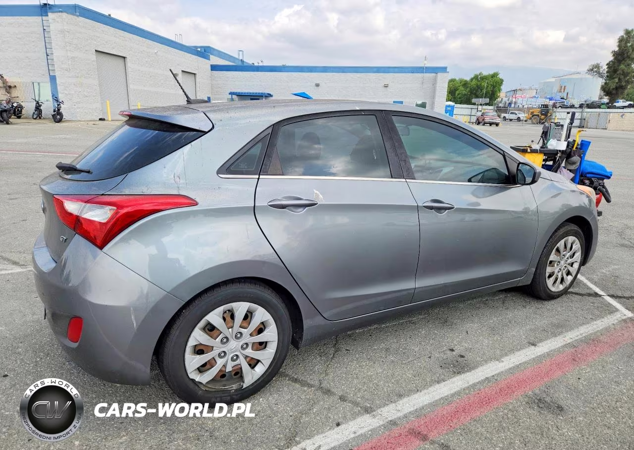 2017 Hyundai Elantra Gt Base VIN:KMHD35LHXHU360979 - 3