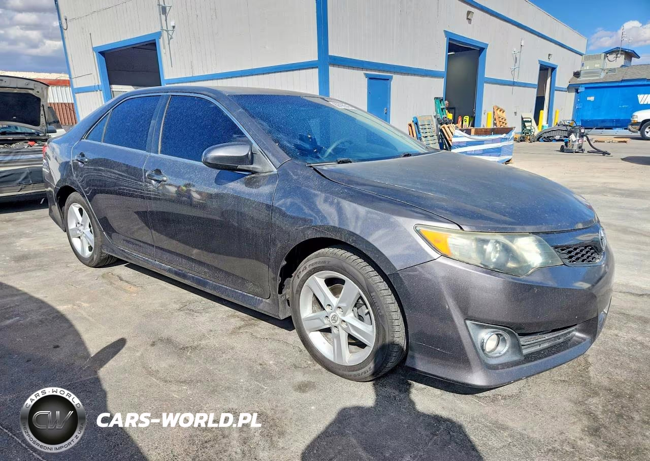 2012 Toyota Camry Se VIN:4T1BF1FK3CU113567 - 4