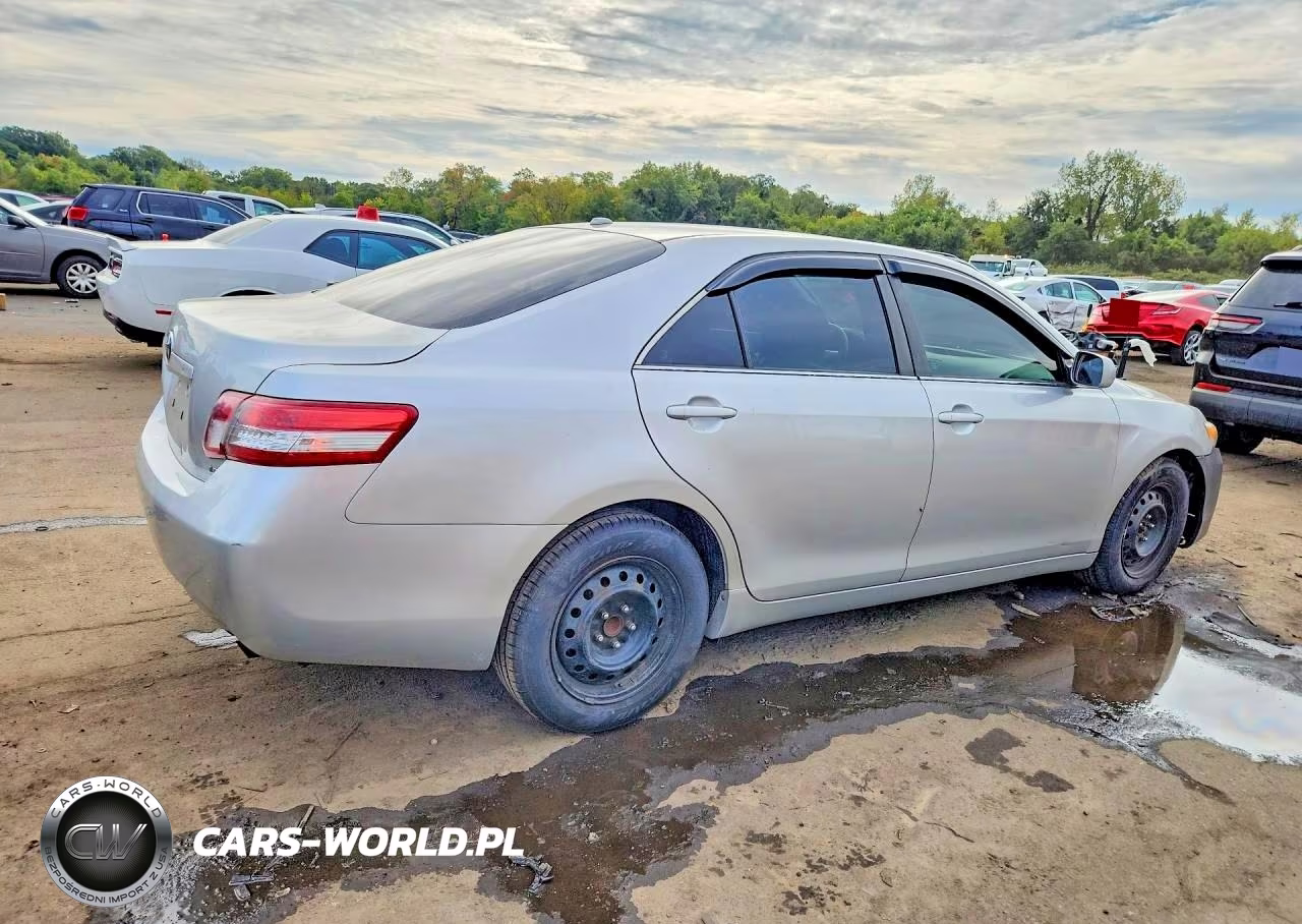 2010 Toyota Camry Le VIN:4T4BF3EK4AR012134 - 3