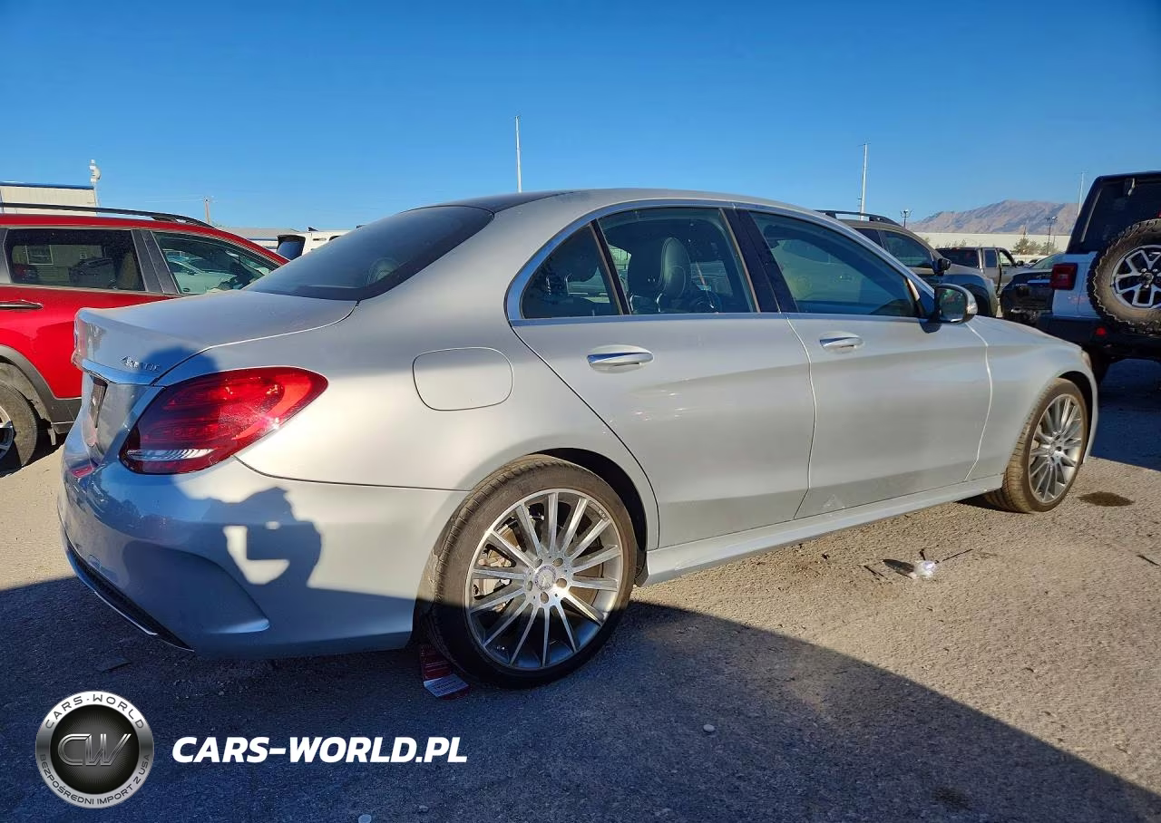 2015 Mercedes-Benz C 400 4Matic VIN:55SWF6GB6FU026842 - 3
