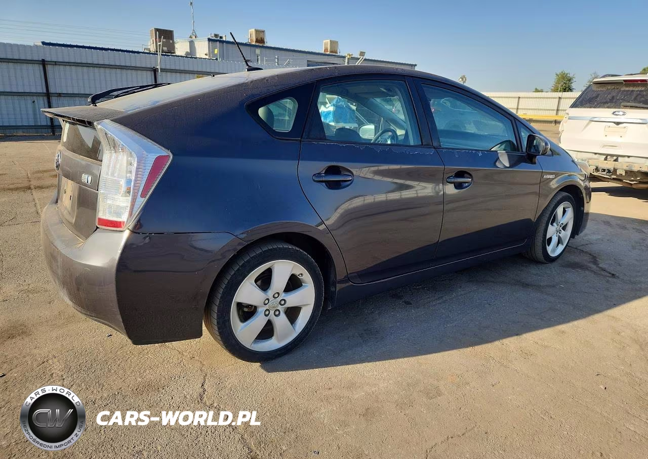 2011 Toyota Prius Five VIN:JTDKN3DU7B0279488 - 3