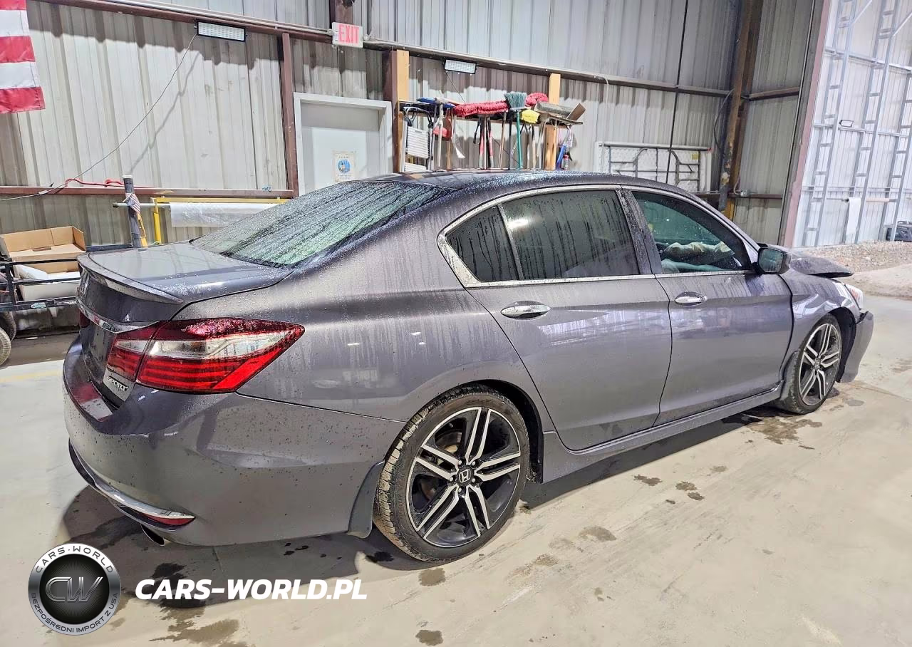 2017 Honda Accord Sport VIN:1HGCR2E51HA056670 - 3