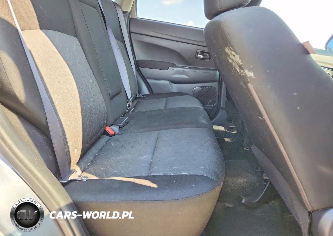 2021 Mitsubishi Outlander Sport Es VIN:JA4APUAU2MU028836 - 11