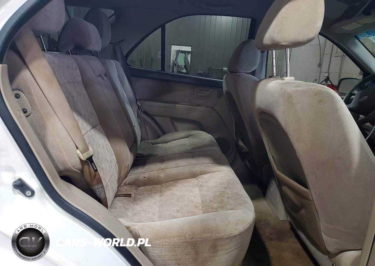 2008 Kia Sorento Base VIN:KNDJD735585839875 - 11