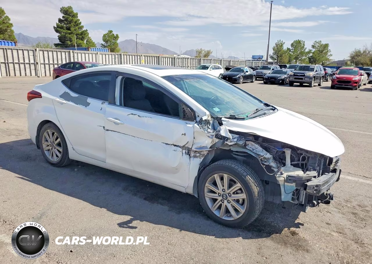 2015 Hyundai Elantra Se VIN:5NPDH4AE9FH577813 - 4