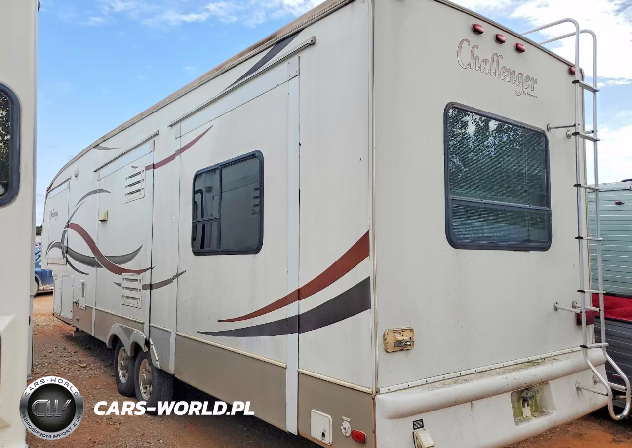 2010 Keystone Challenger Camper VIN:4YDF34S26AE750057 - 3