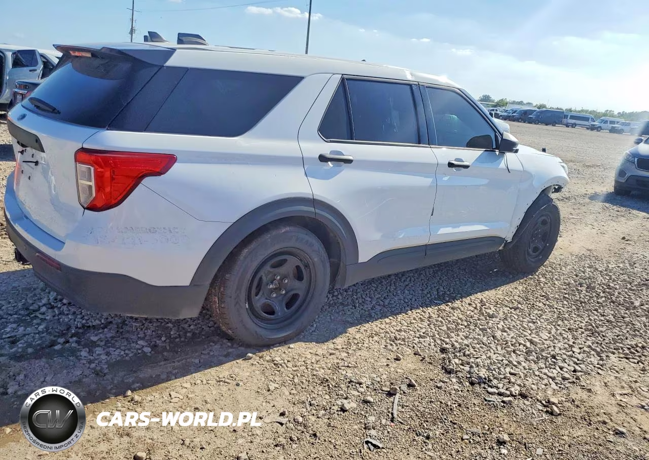 2023 Ford Explorer Police Interceptor VIN:1FM5K8AB2PGB55662 - 3