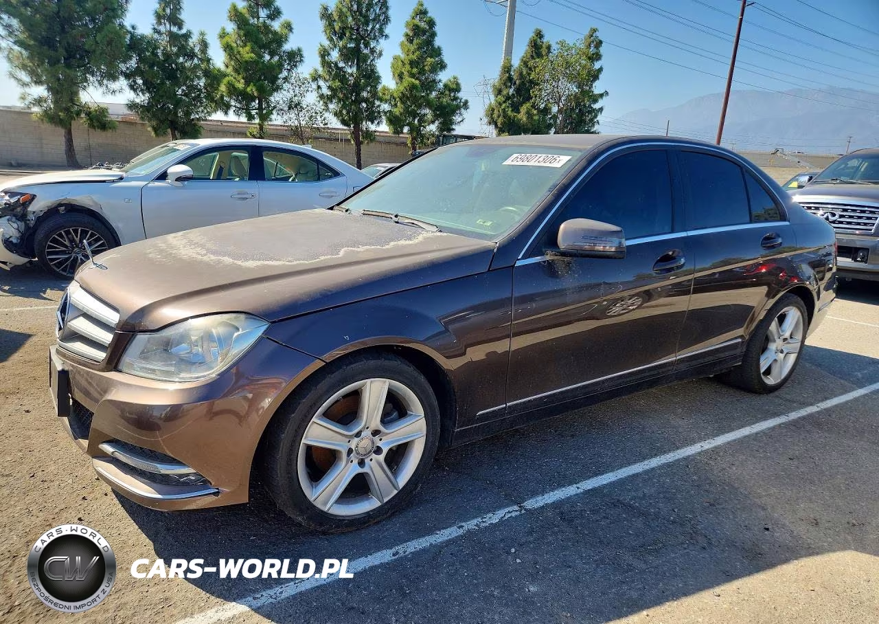 2013 Mercedes-Benz C 250 – zdjęcie 1 z 12