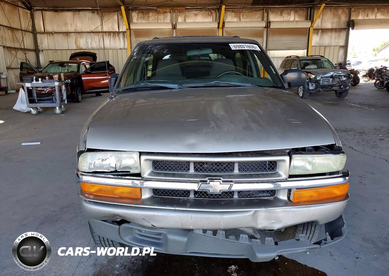 2003 Chevrolet Blazer VIN:1GNCS18X03K174648 - 5