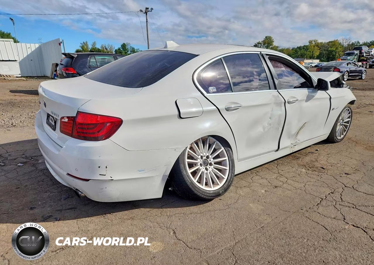 2013 BMW 535 Xi VIN:WBAFU7C50DDU77831 - 3