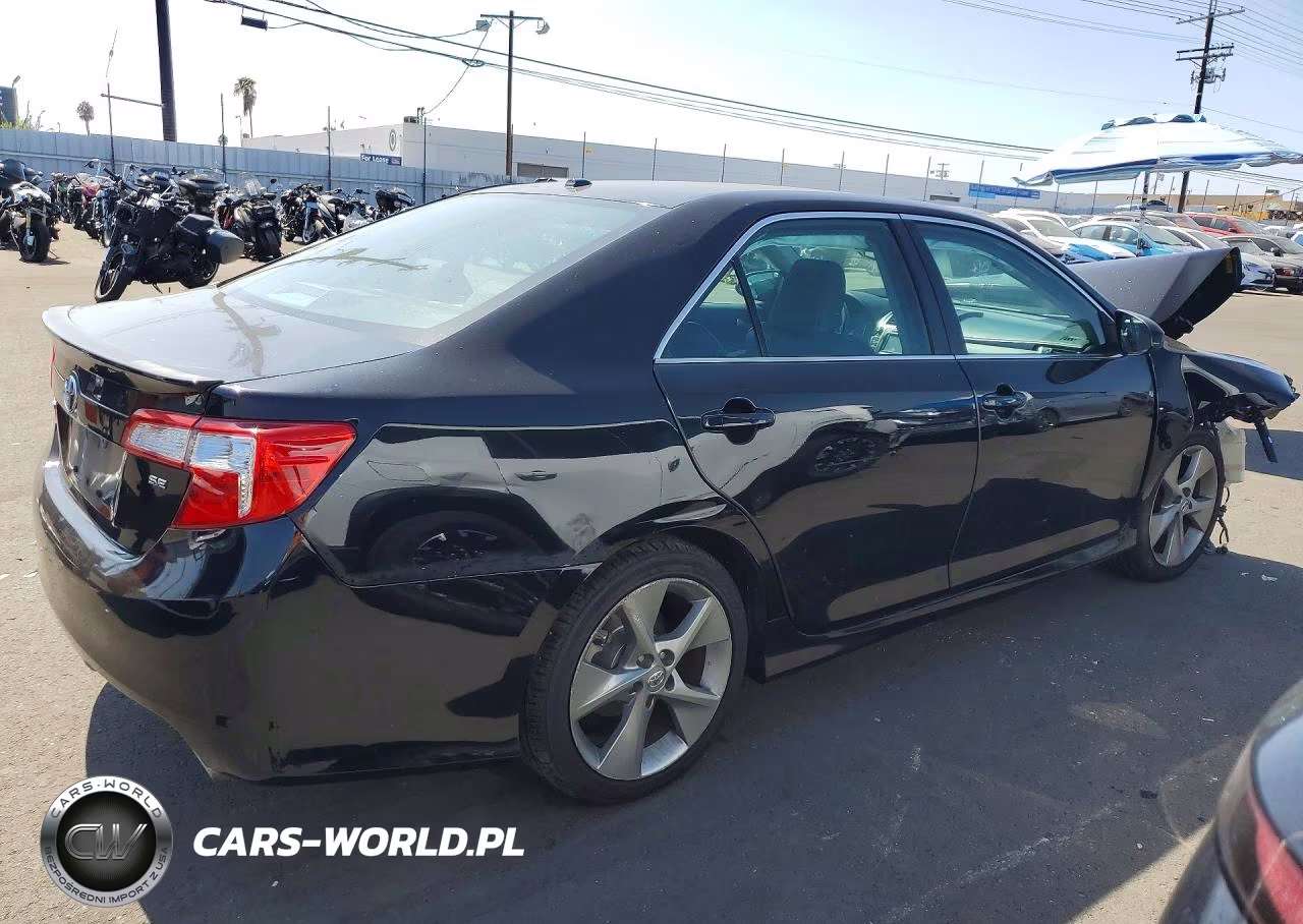 2013 Toyota Camry Se V6 VIN:4T1BK1FK9DU529796 - 3