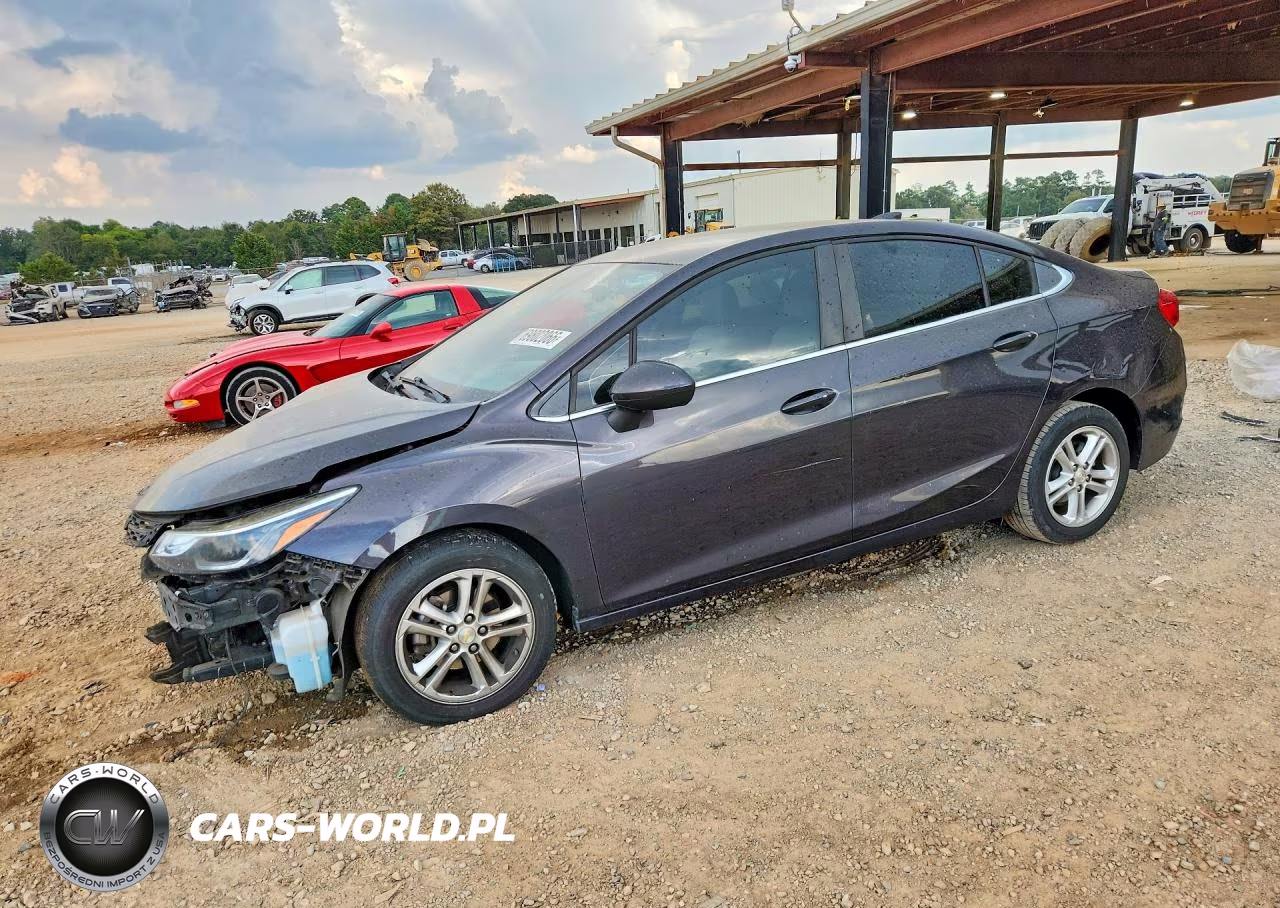 2017 Chevrolet Cruze Lt VIN:1G1BE5SM5H7144047 - 1