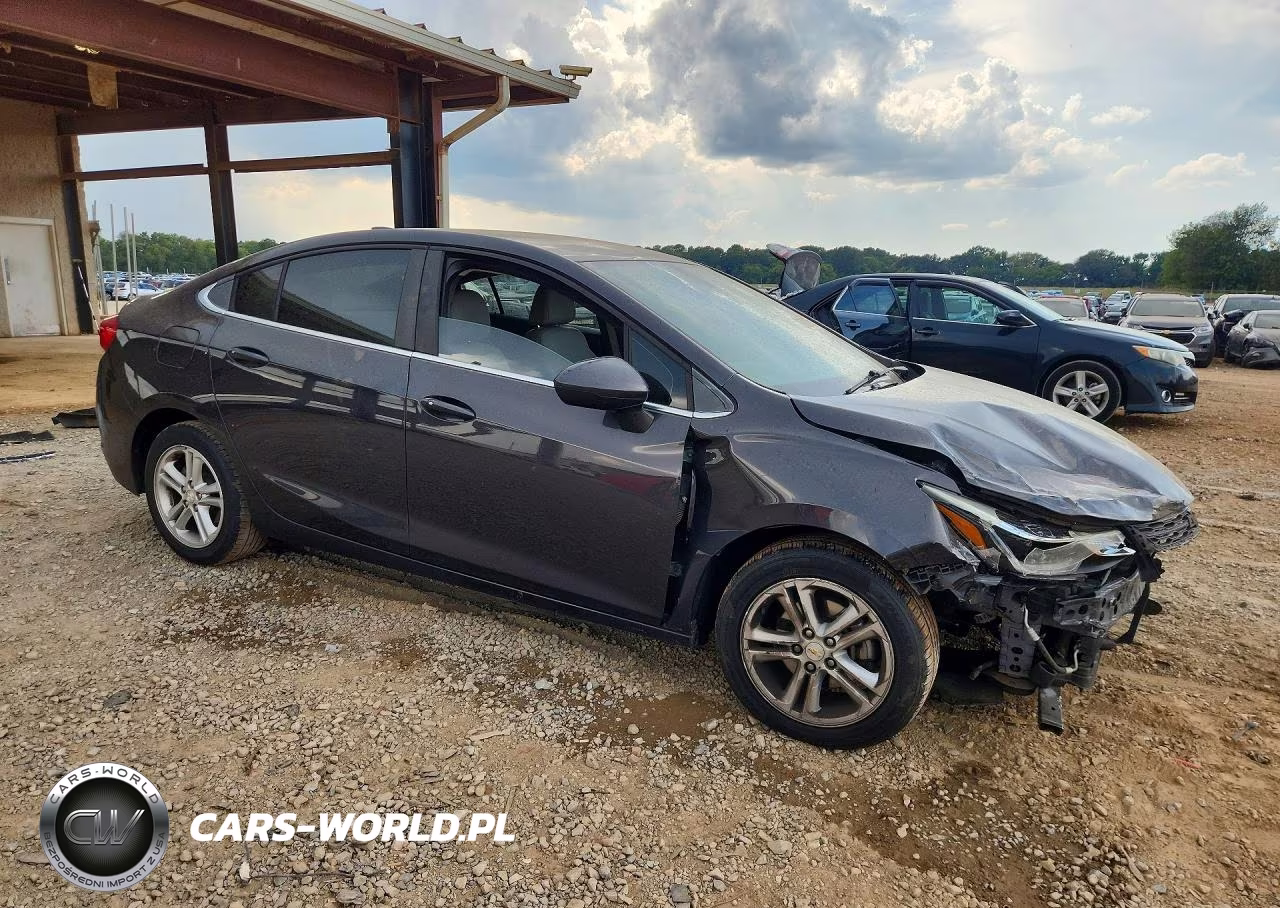 2017 Chevrolet Cruze Lt VIN:1G1BE5SM5H7144047 - 4