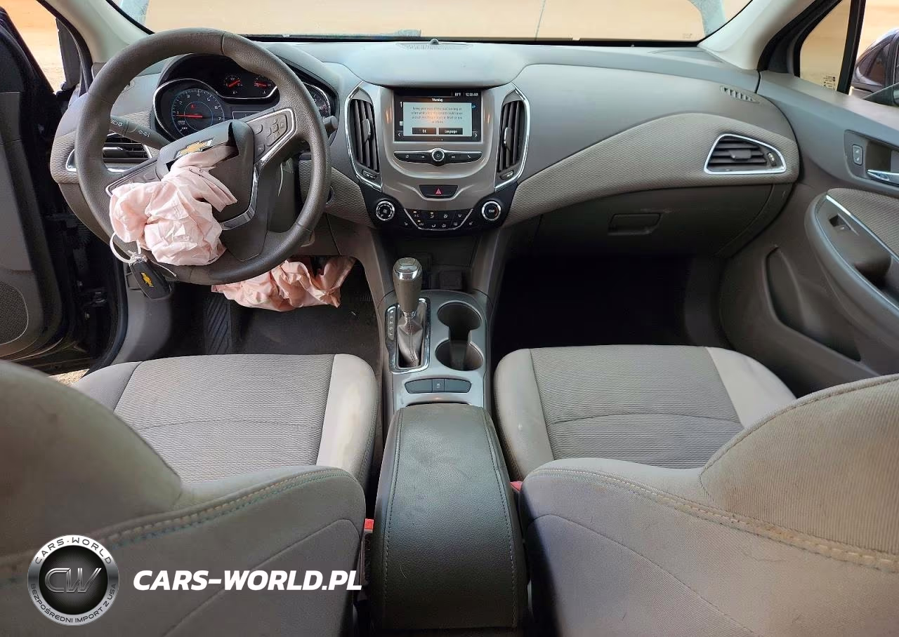 2017 Chevrolet Cruze Lt VIN:1G1BE5SM5H7144047 - 8