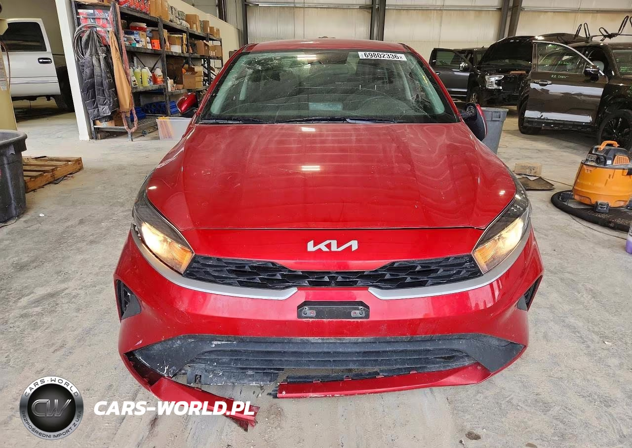 2023 Kia Forte Lxs VIN:3KPF24AD0PE525350 - 5