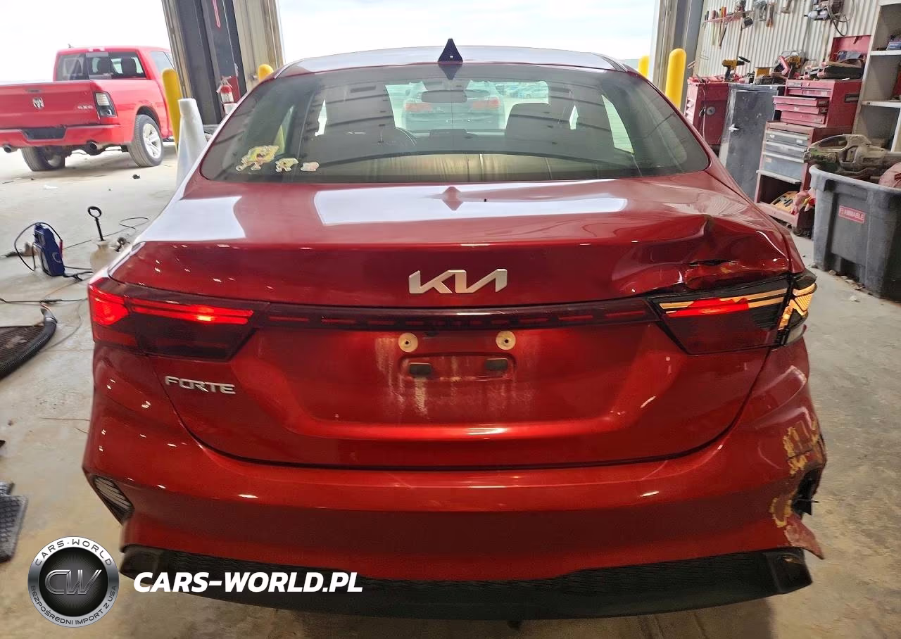 2023 Kia Forte Lxs VIN:3KPF24AD0PE525350 - 6