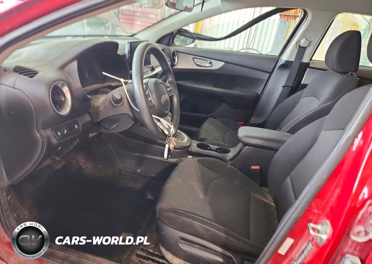 2023 Kia Forte Lxs VIN:3KPF24AD0PE525350 - 7