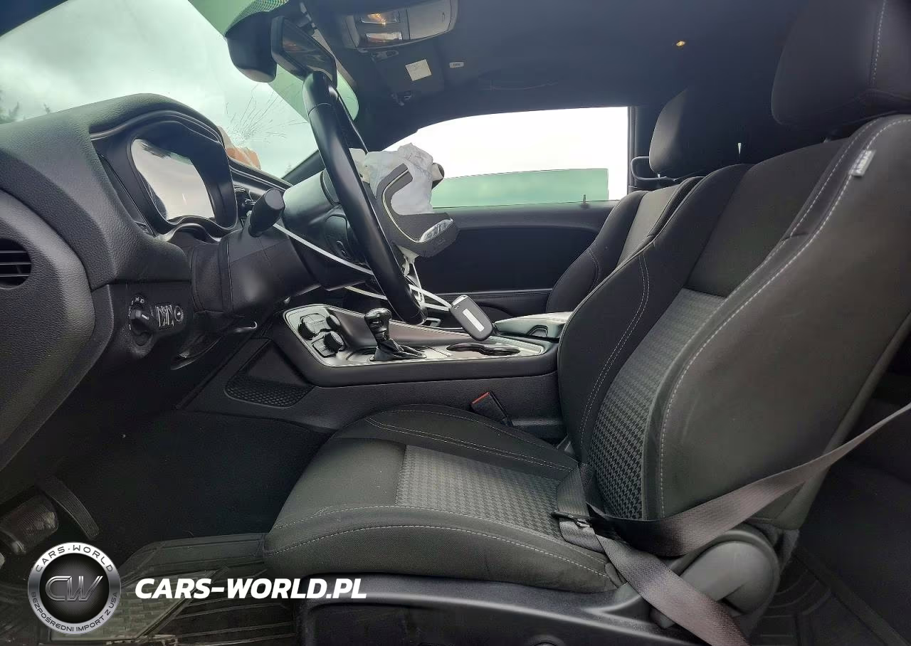 2021 Dodge Challenger Sxt VIN:2C3CDZGG0MH552760 - 7