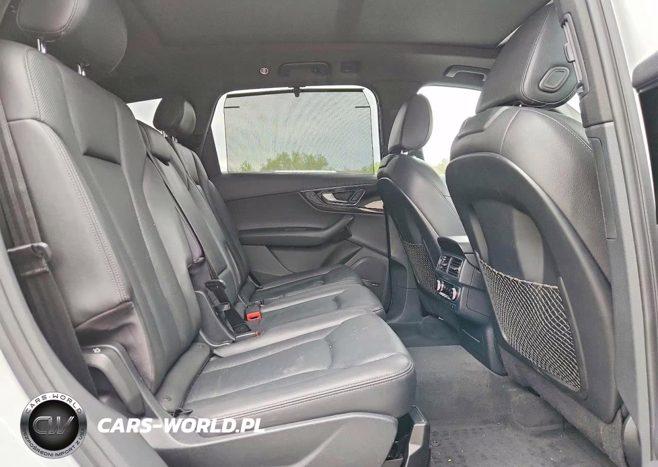 2017 Audi Q7 Prestige VIN:WA1VAAF79HD026530 - 11