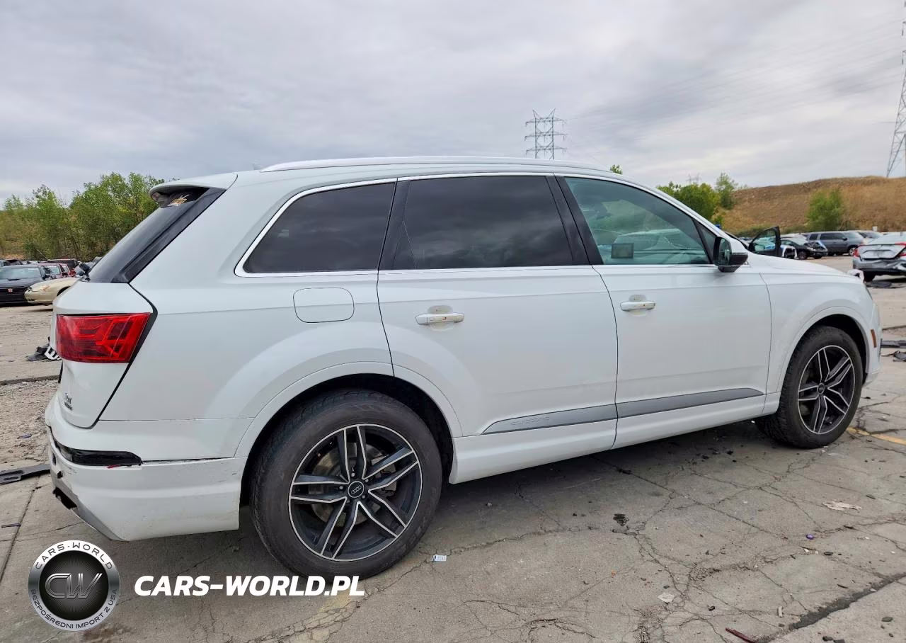 2017 Audi Q7 Prestige VIN:WA1VAAF79HD026530 - 3