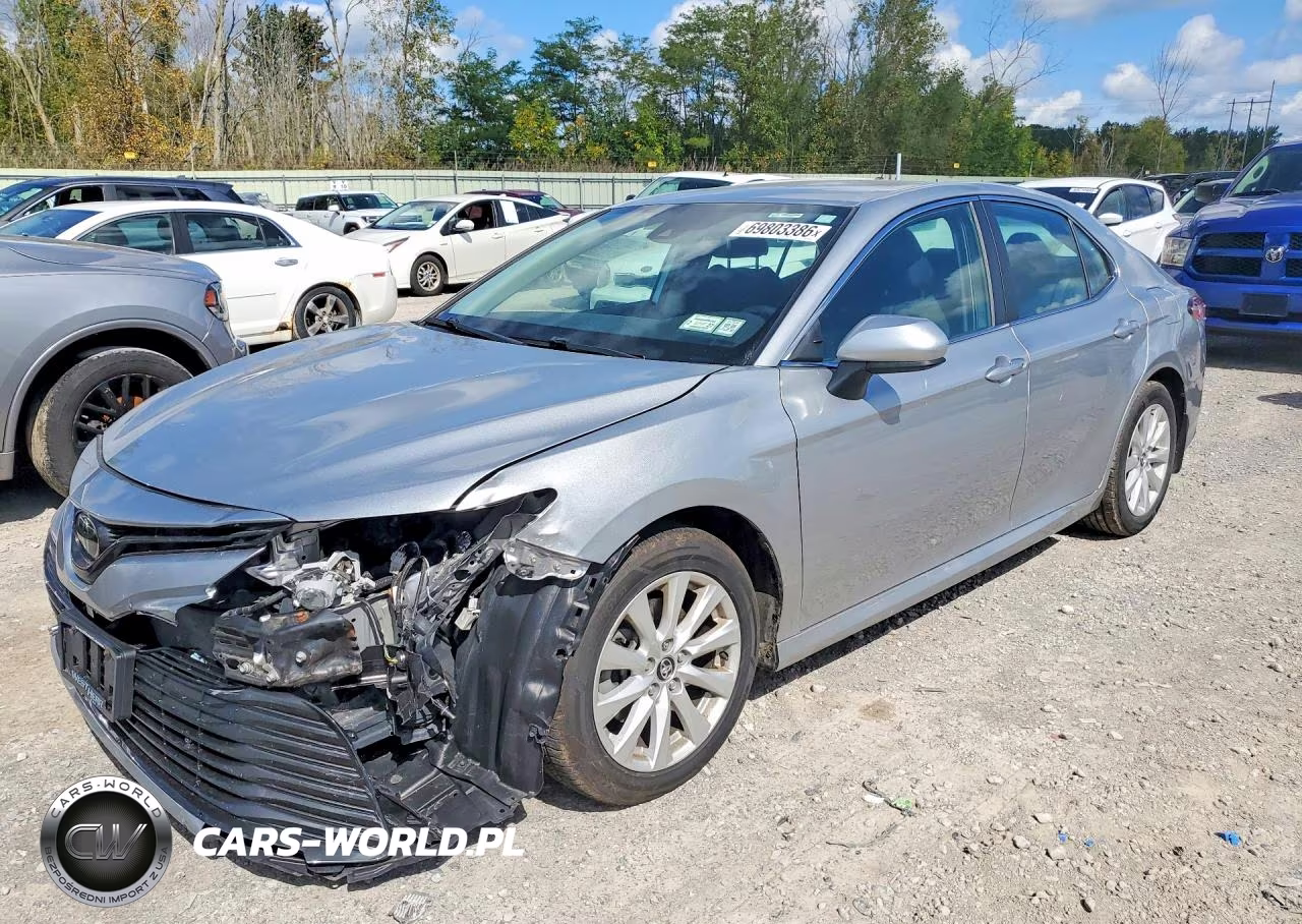 2020 Toyota Camry VIN:4T1C11AK2LU868638 - 1