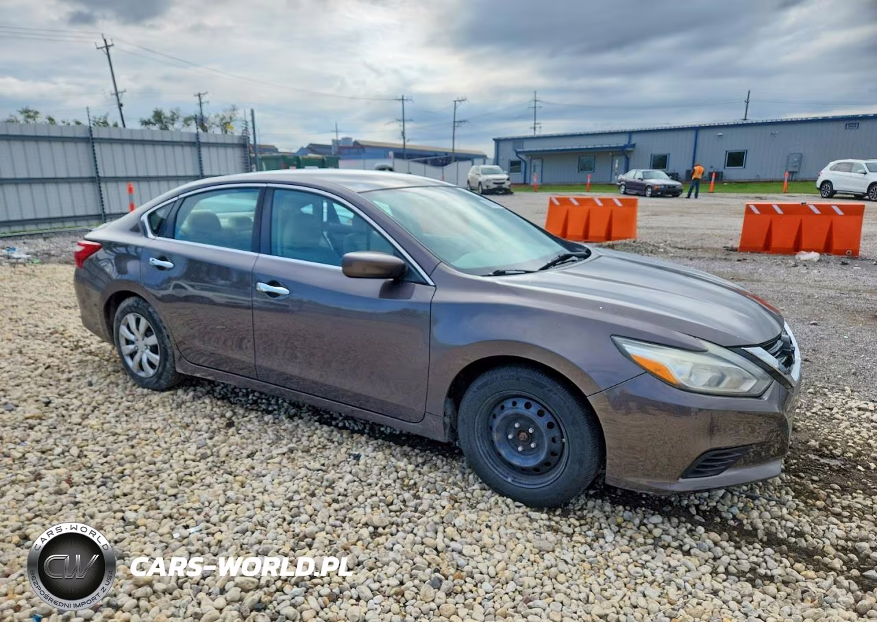 2016 Nissan Altima 2.5 S VIN:1N4AL3AP8GN309873 - 4