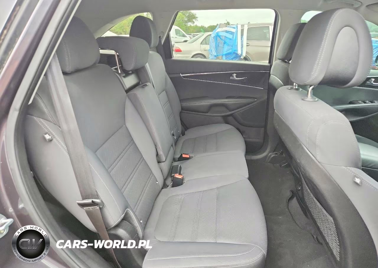 2016 Kia Sorento Lx VIN:5XYPG4A39GG018561 - 11