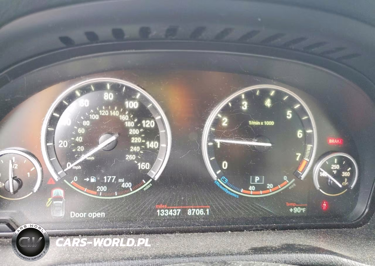 2015 BMW X3 xDrive28I VIN:5UXWX9C5XF0D47198 - 9