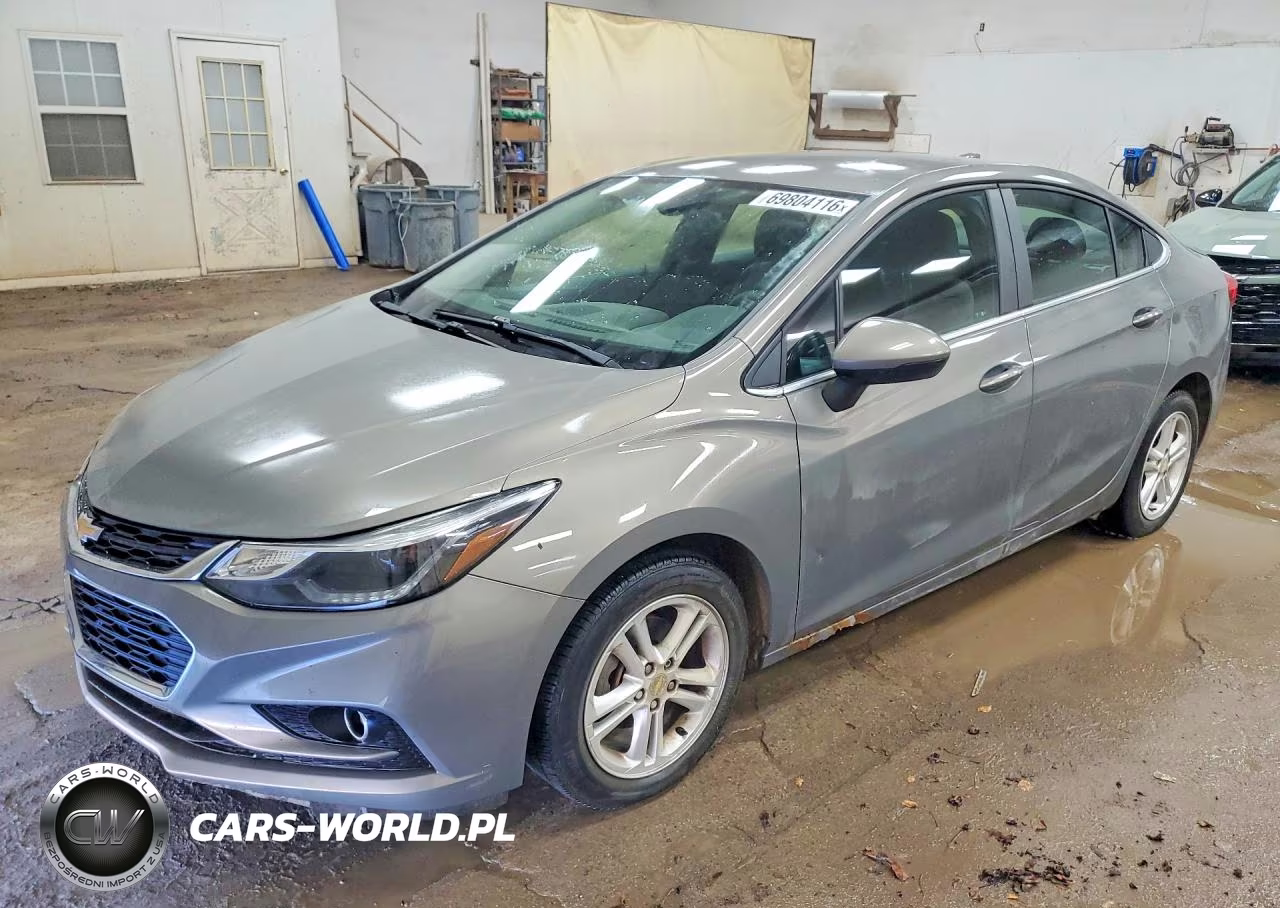 2017 Chevrolet Cruze Lt VIN:1G1BE5SM4H7277611 - 1
