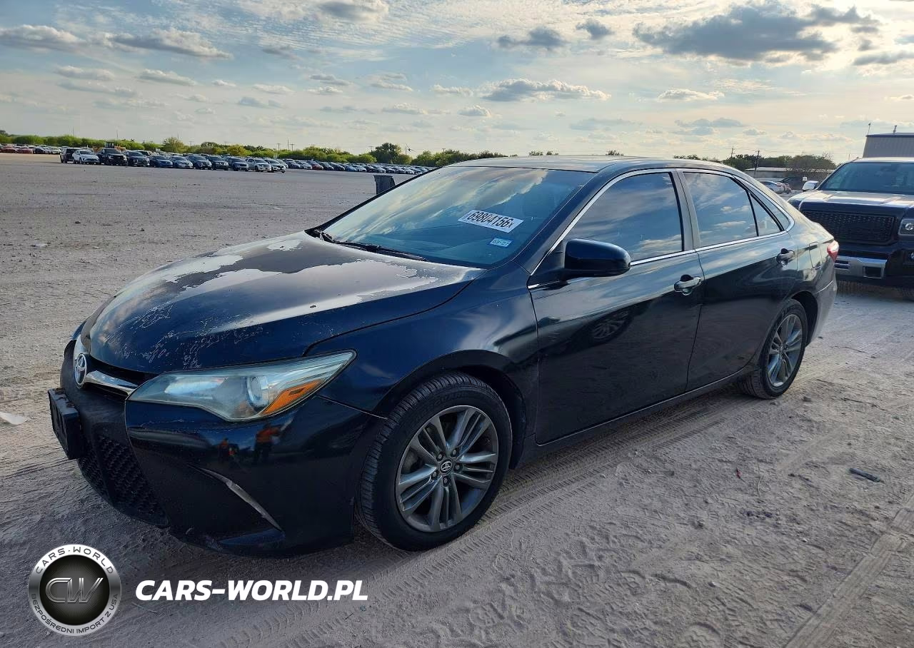 2015 Toyota Camry Se – zdjęcie 1 z 12