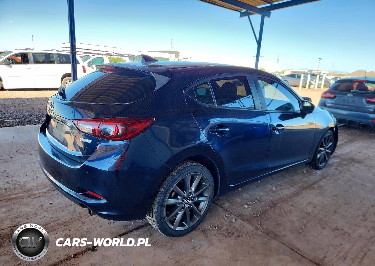2018 Mazda 3 Grand Touring VIN:3MZBN1M35JM172167 - 3