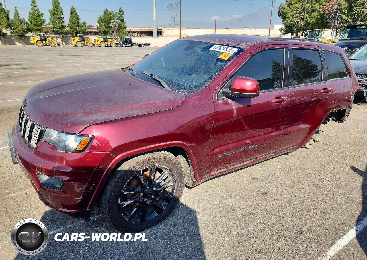 2017 Jeep Grand Cherokee Laredo VIN:1C4RJEAG3HC953003 - 1