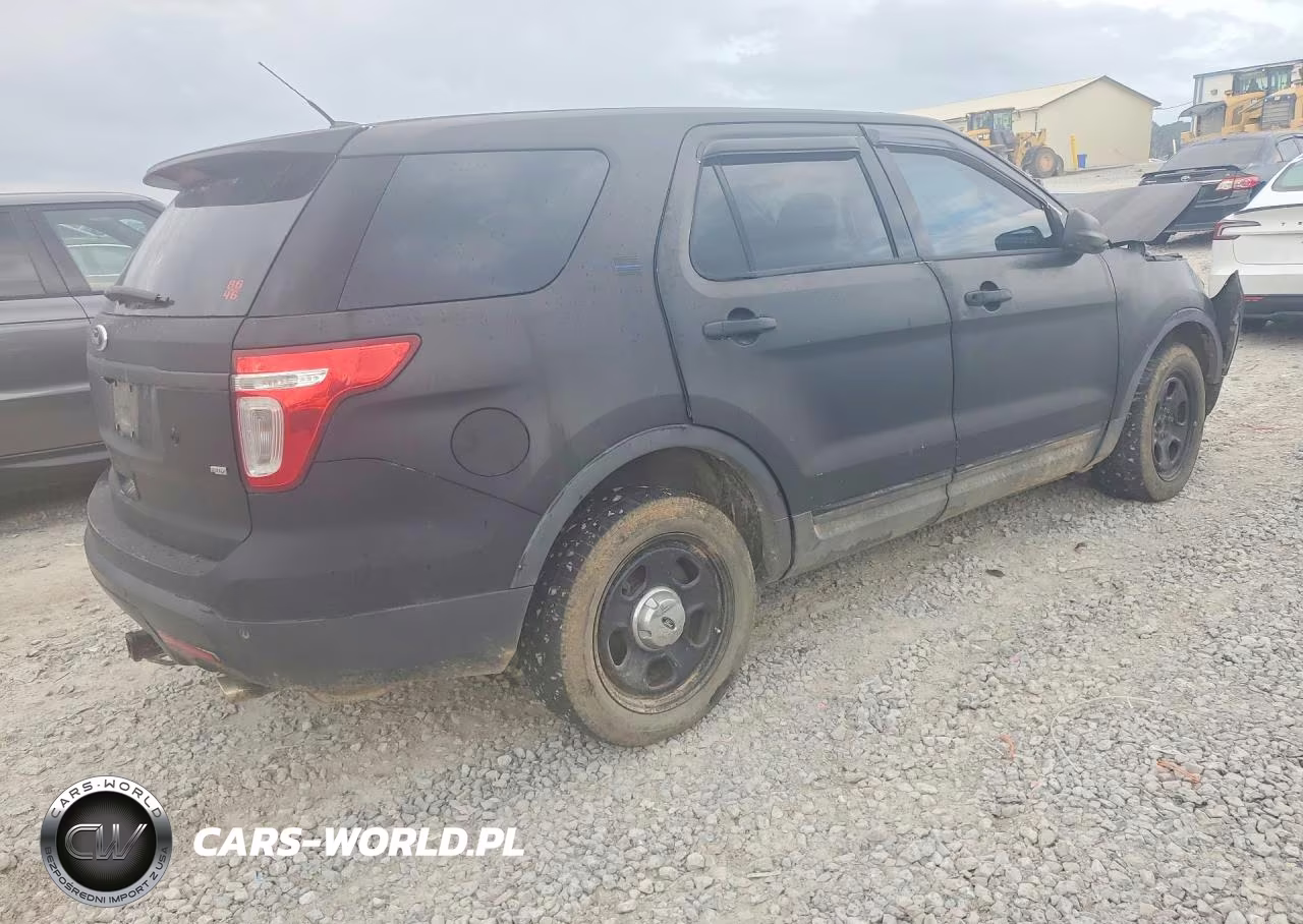 2015 Ford Explorer Police Interceptor VIN:1FM5K8AR2FGB92058 - 3