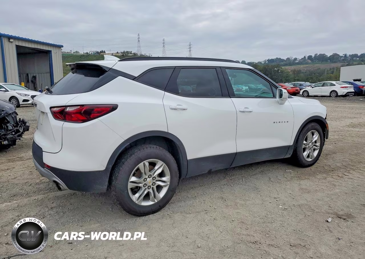 2020 Chevrolet Blazer 2Lt VIN:3GNKBHRS0LS553600 - 3