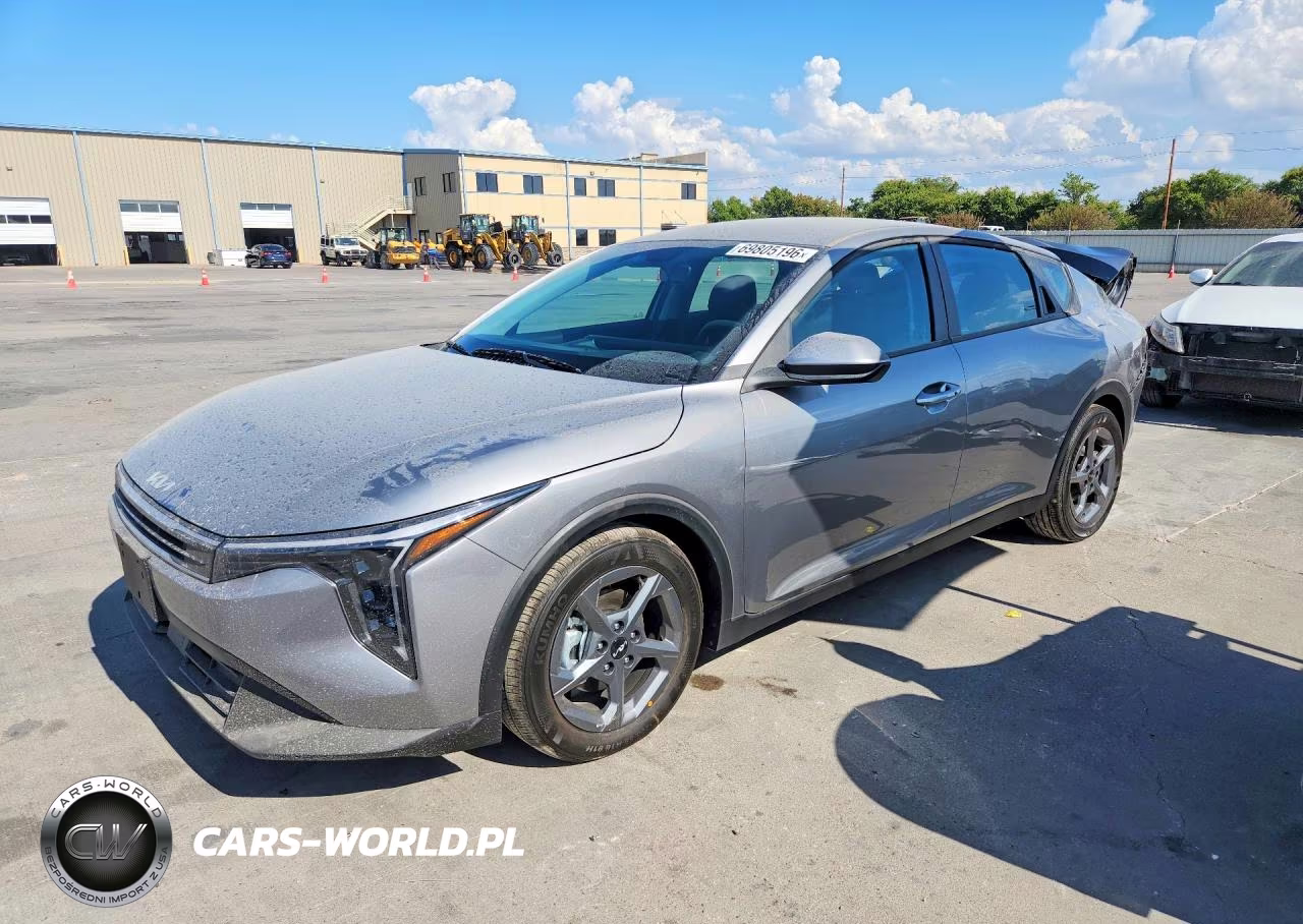 2026 Kia K4 Lxs VIN:3KPFT4DE6TE385946 - 1
