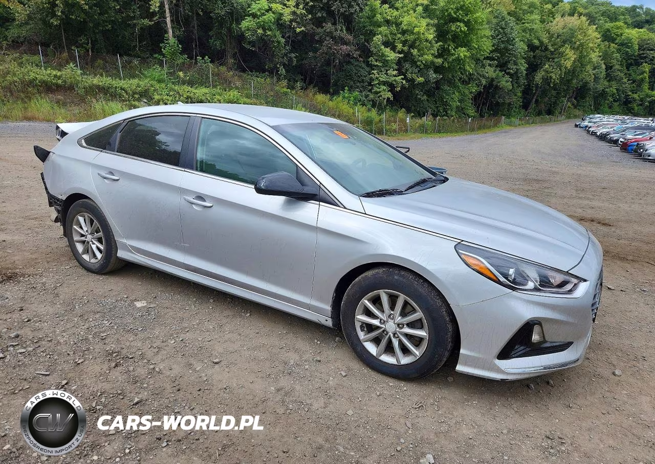 2018 Hyundai Sonata Se VIN:5NPE24AF8JH720807 - 4